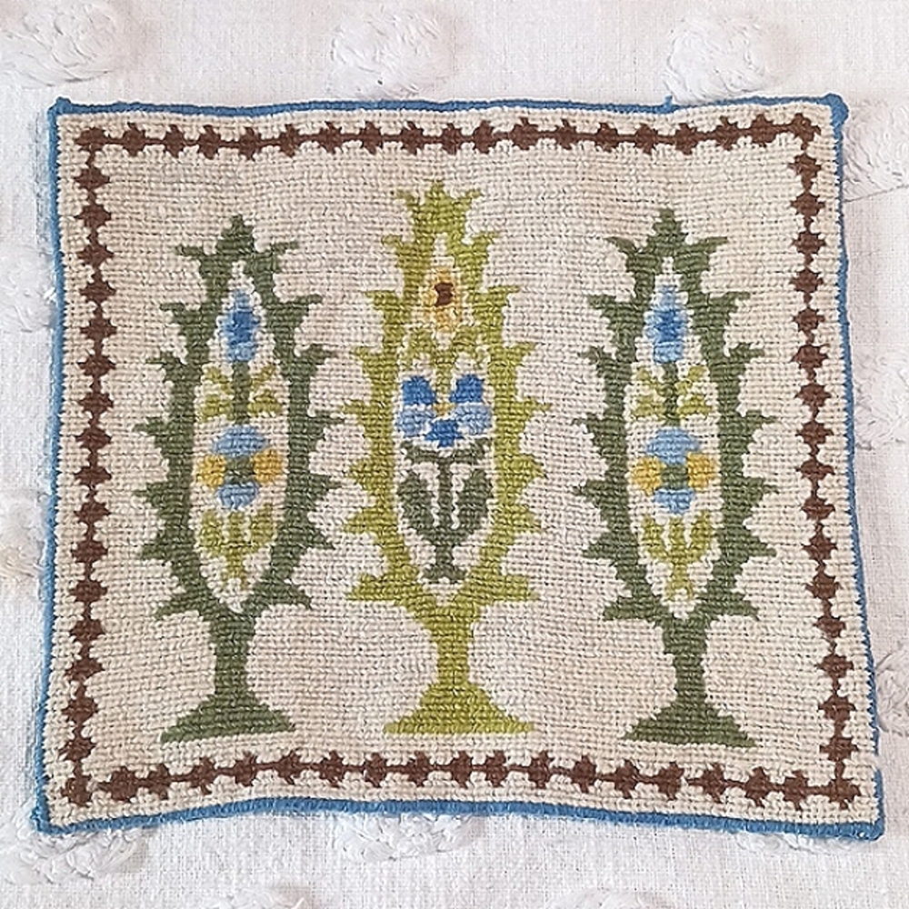 Needlepoint Pillow/Decor Hand Made In Greece 🇬🇷 - Picture 12 of 12